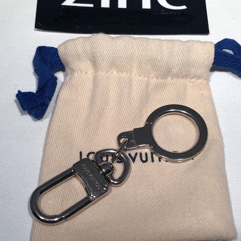Louis Vuitton Anokre Silver Bagcharm & Keychains